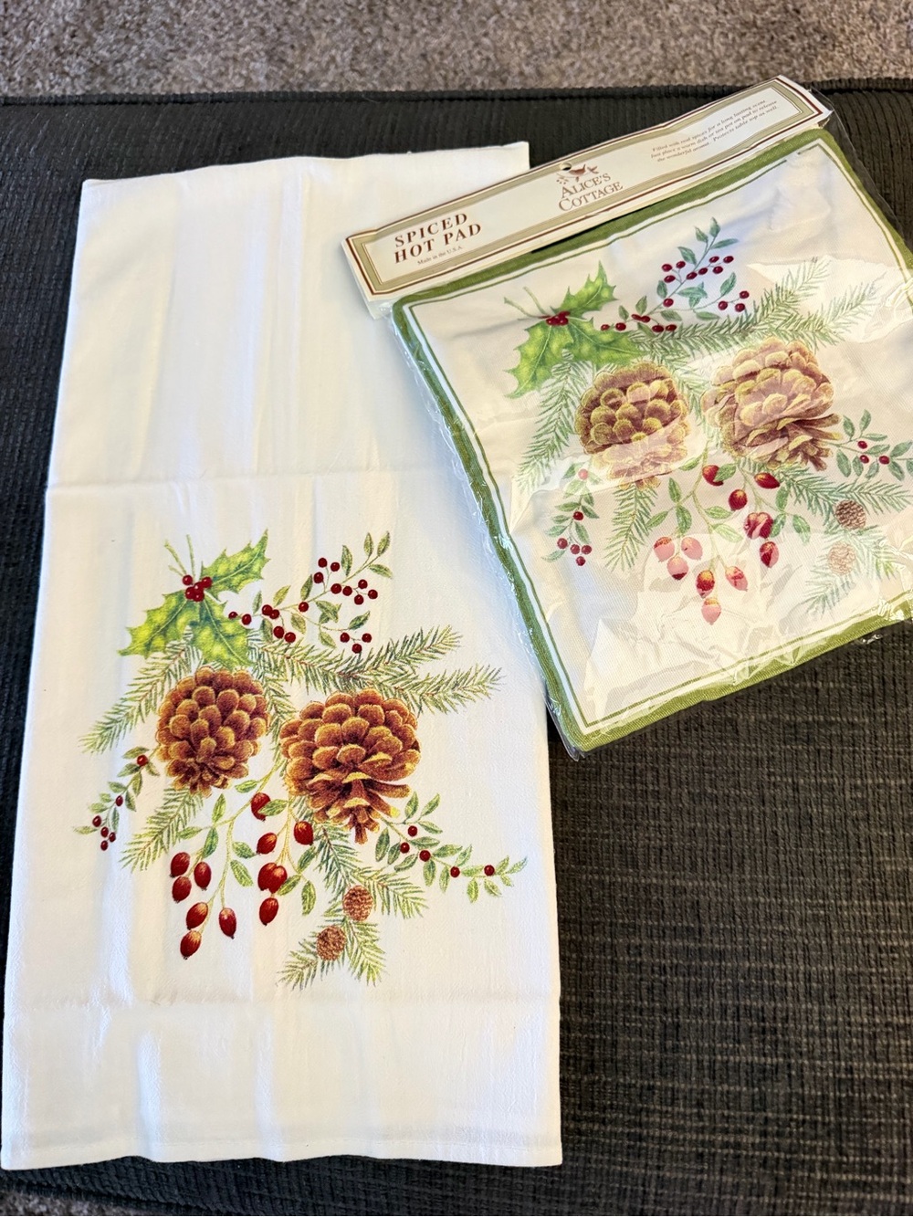 White Holiday Pinecone Spiced Hot Pad and tea towel.